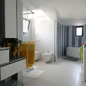 Marina Piccola , Bari Italia